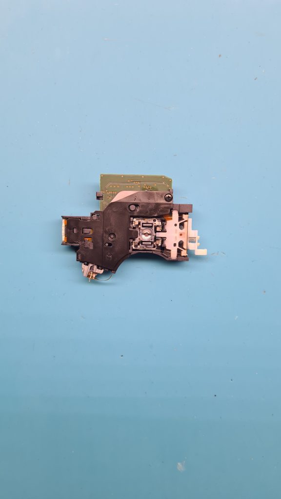 Láser y lente lector discos PS5 – Cambio lector Blu-ray PS5 GameSystems Leganés