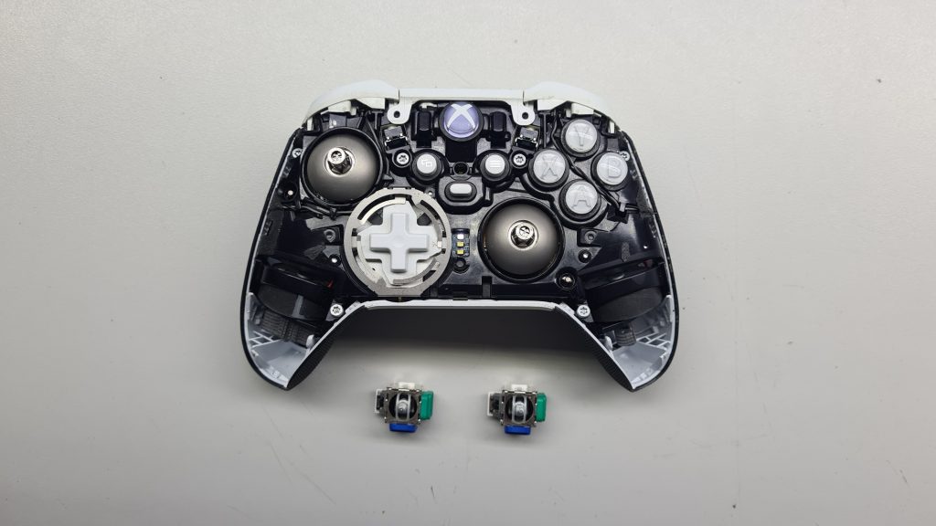 Mando Xbox Elite Series 2 abierto – Sustitución joysticks TMR Leganés
